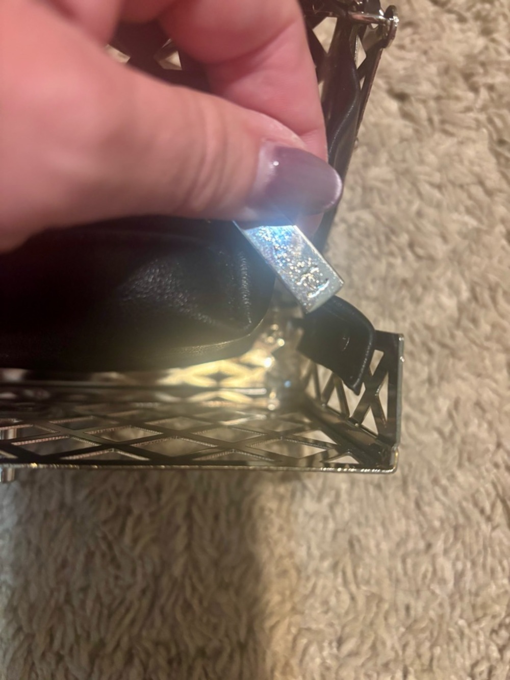 CHANEL GWP silver cage bag - Picture 6 of 6